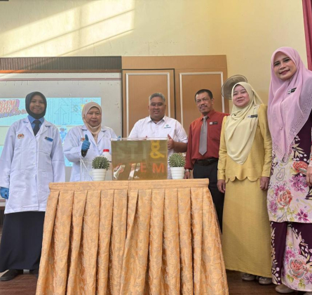 FTKPM Contributes Expertise to STI 100³ & STEM in 30 Seconds Programme at SMK Tengku Afzan